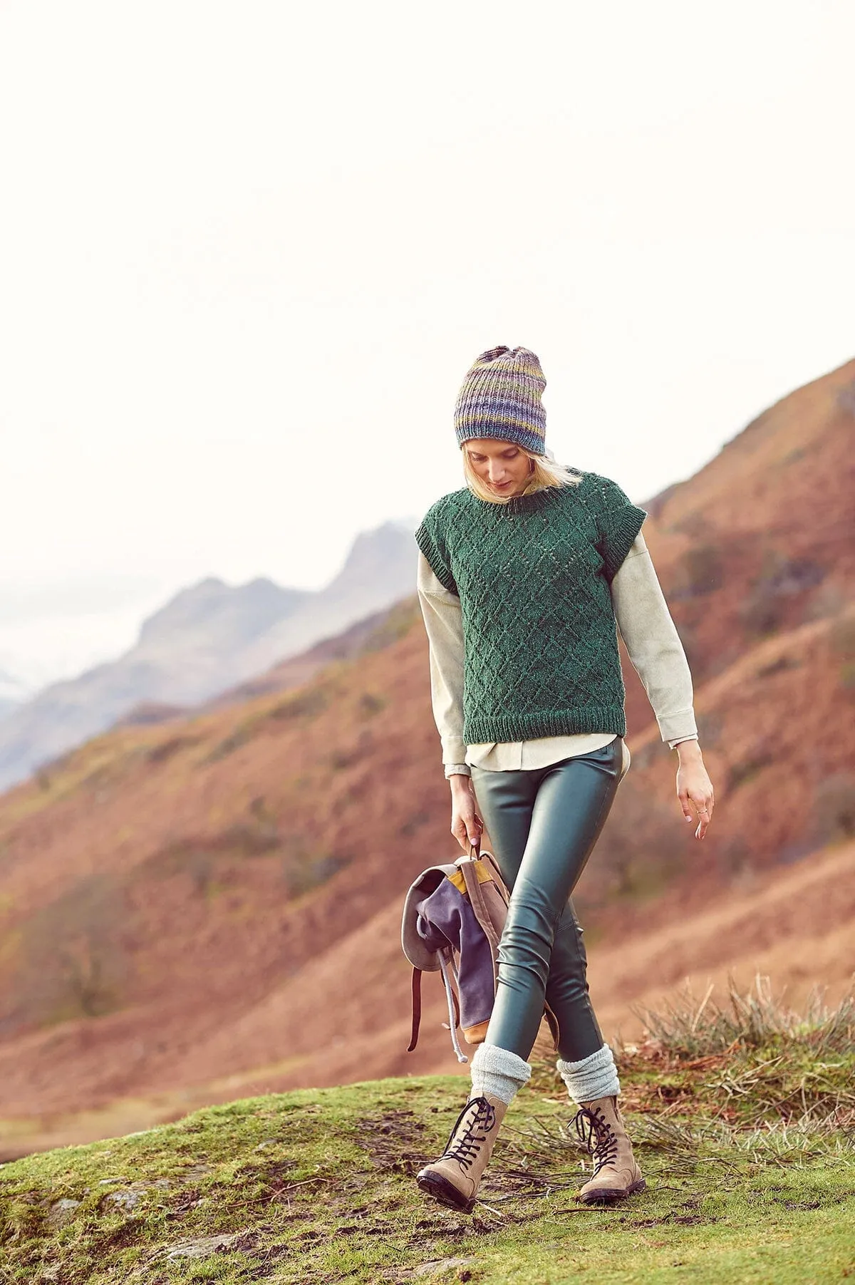 1059 Sweater, Tank Top, & Cardigan Pattern Pamphlet