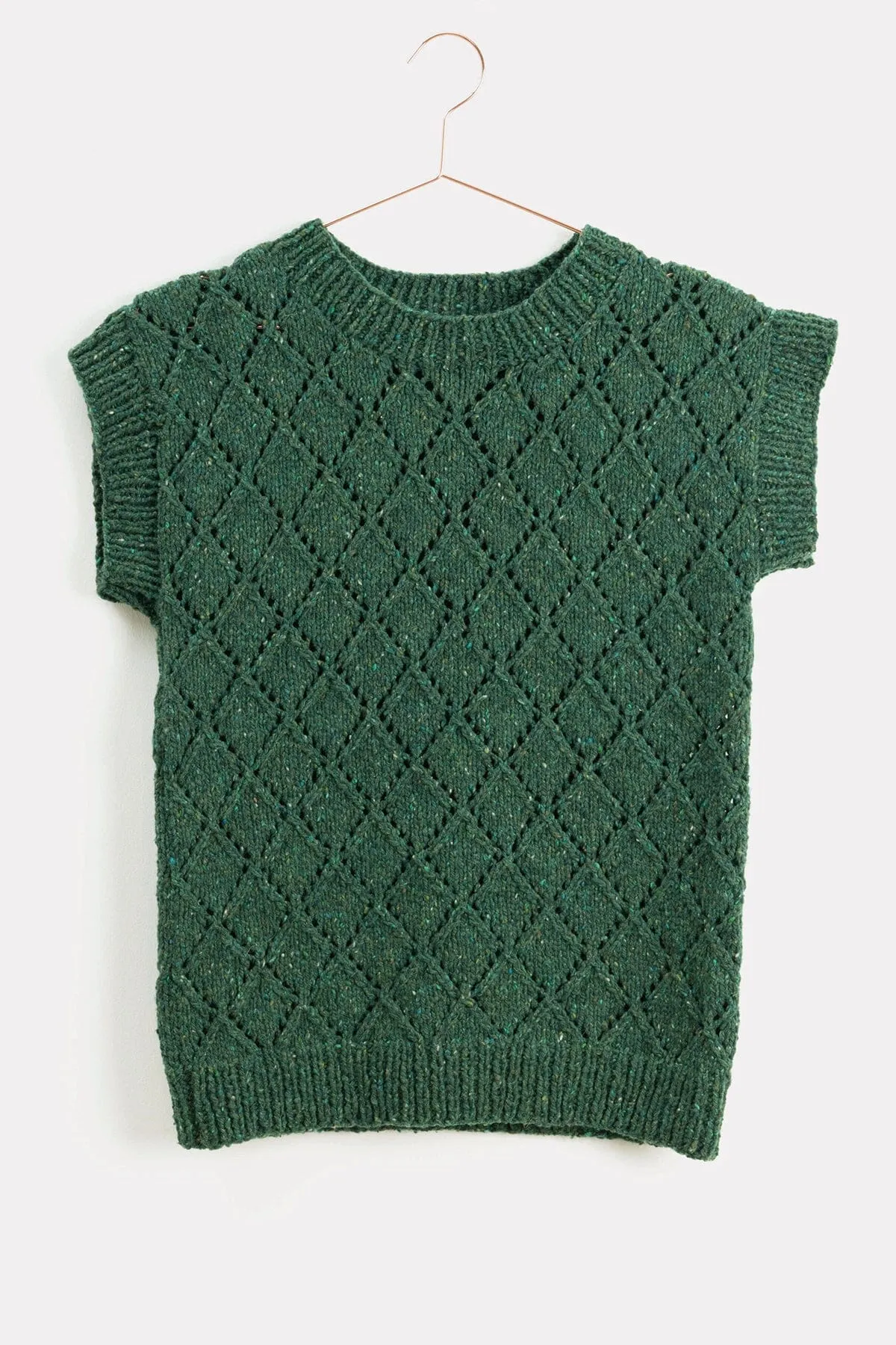 1059 Sweater, Tank Top, & Cardigan Pattern Pamphlet