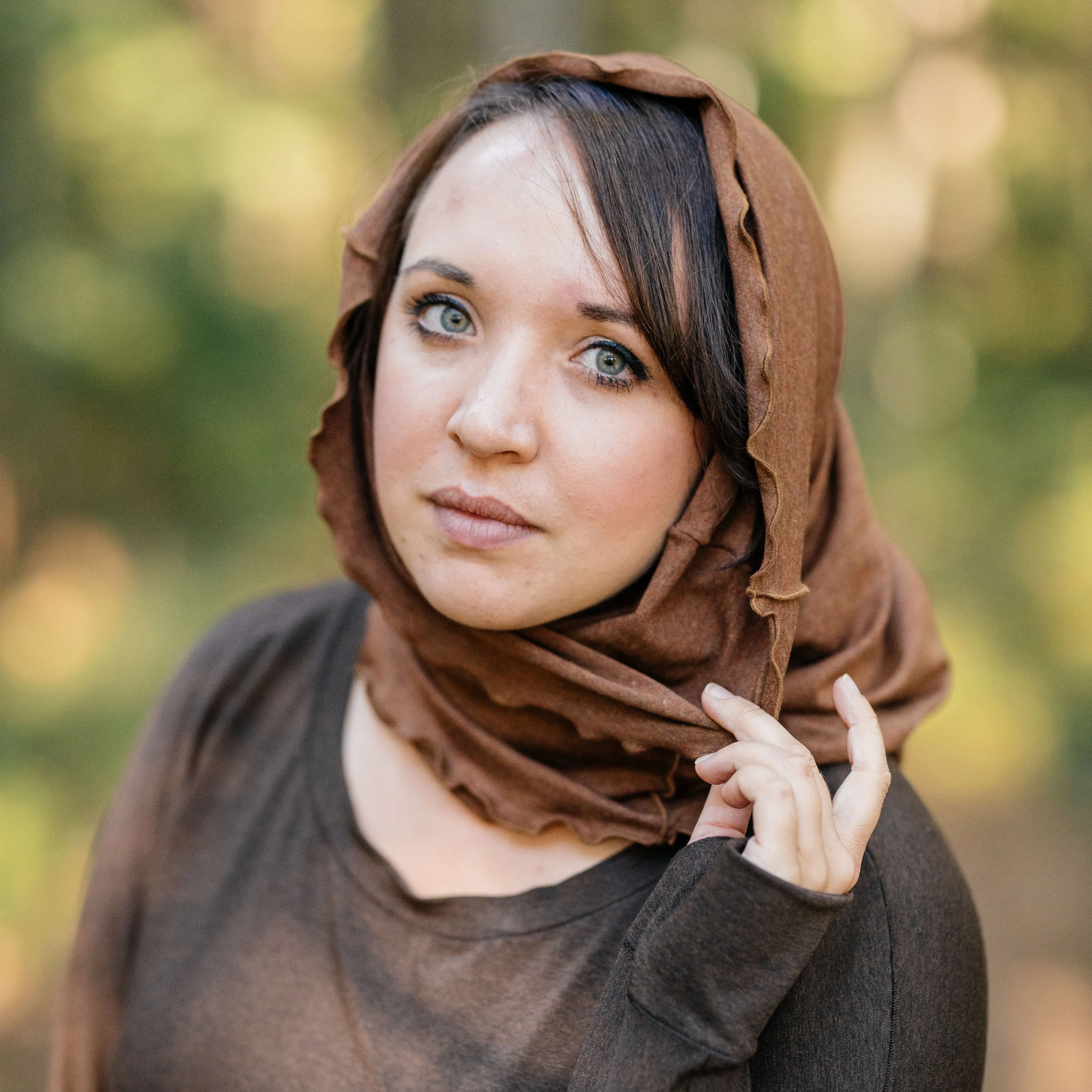 HOURGLASS scarf hood shaper