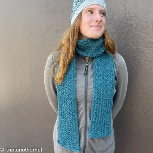knot another hat: blue spruce scarf (.pdf download)