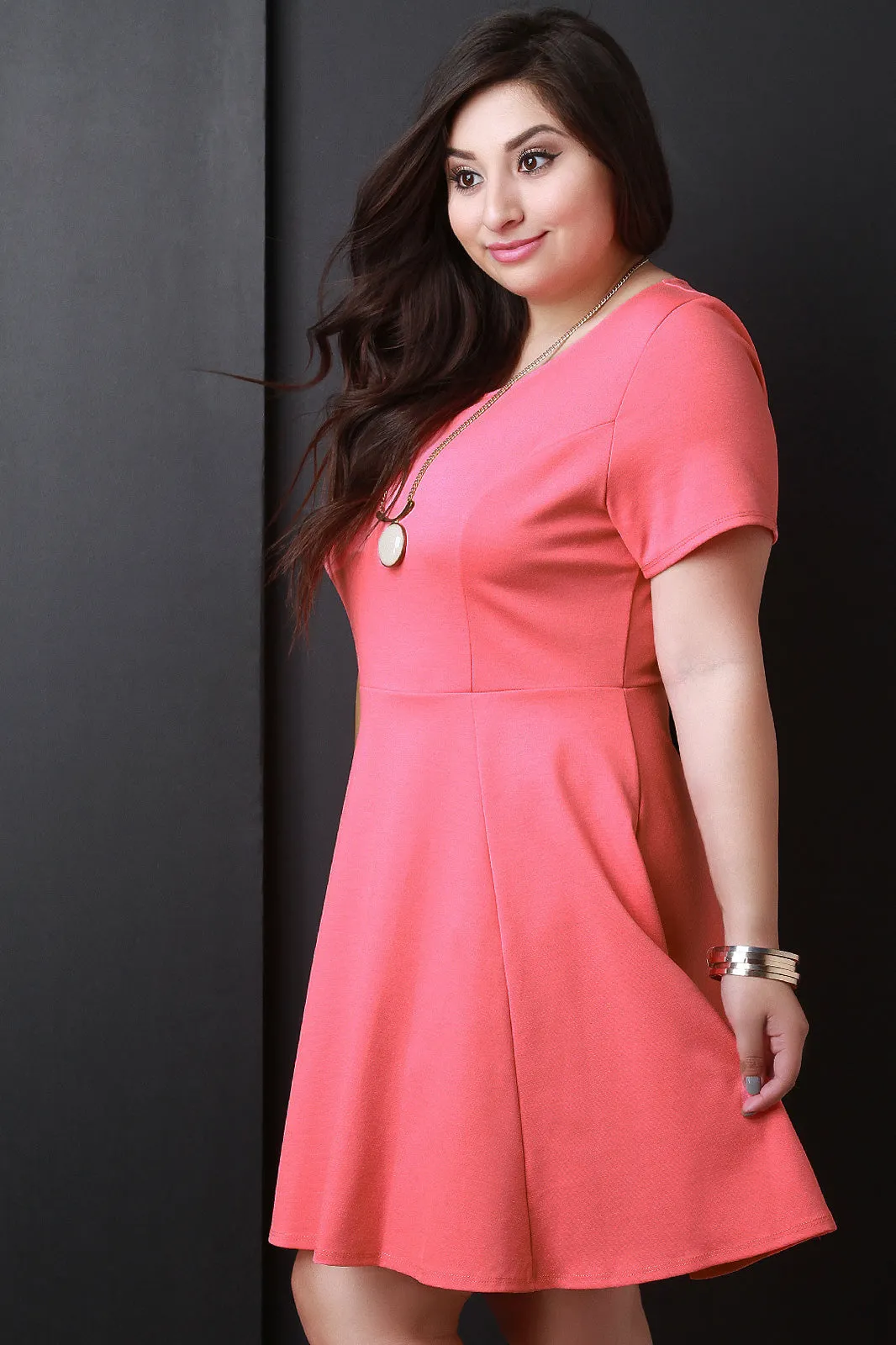 Round Neck Short Sleeves Skater Dress