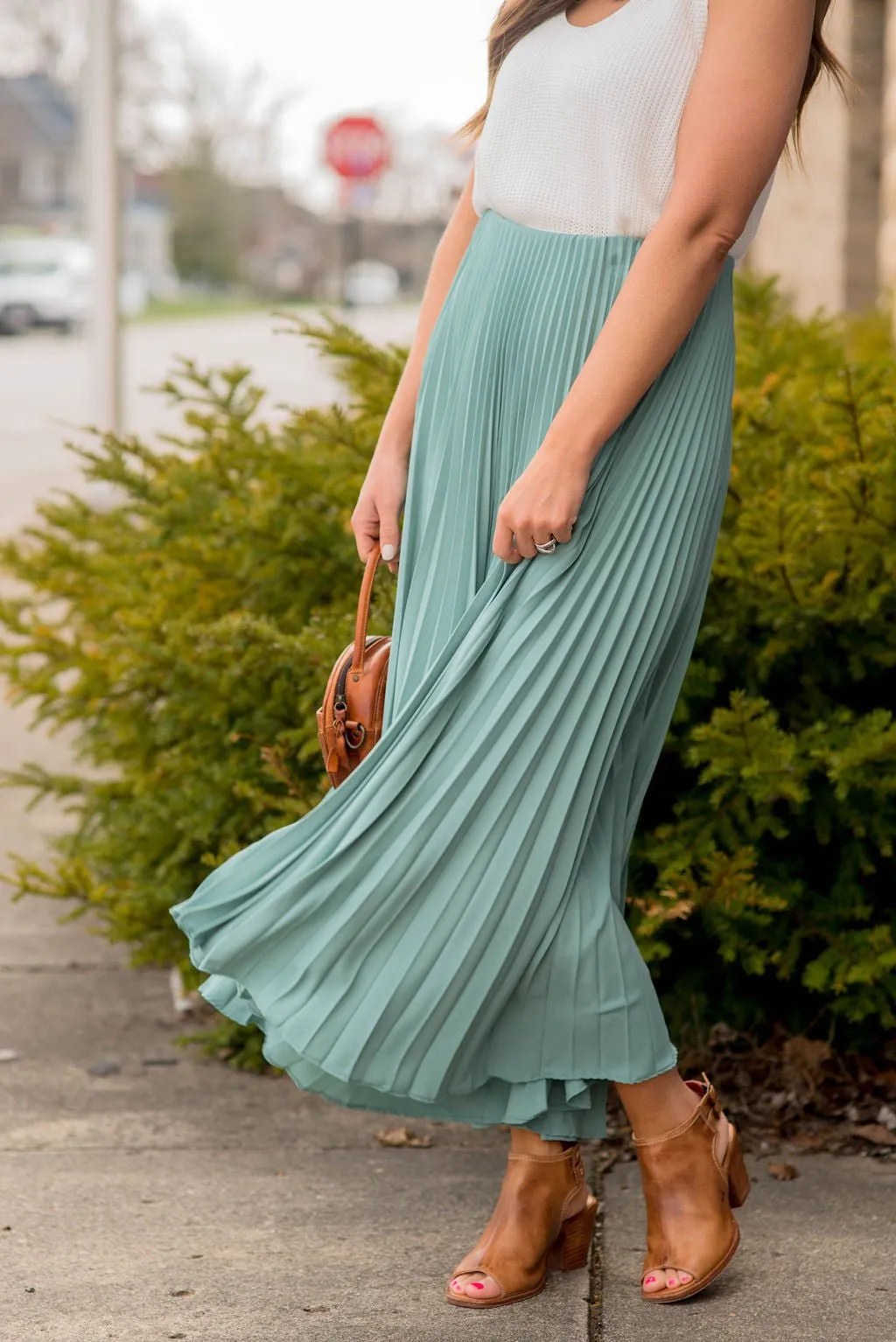 Solid Accordion Maxi Skirt